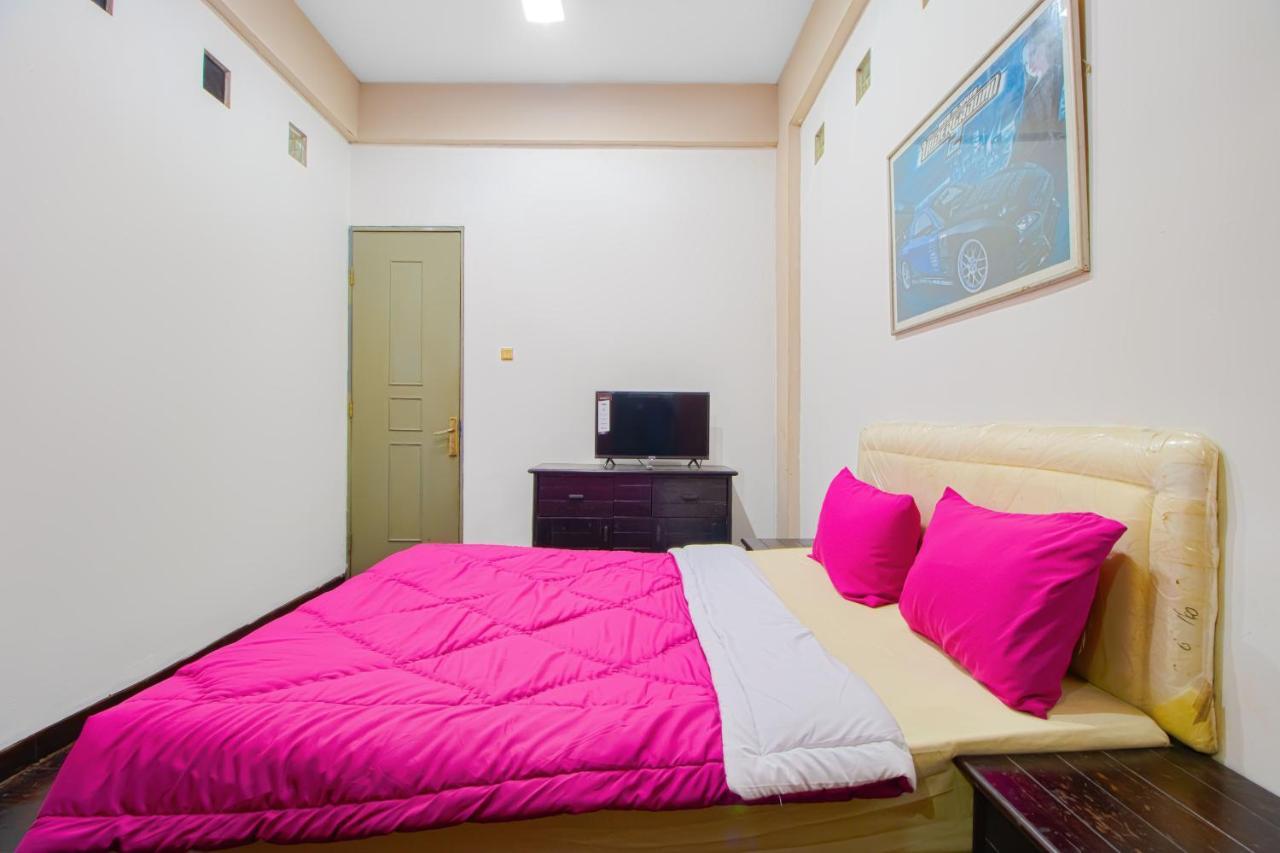 Tobana House Bintaro Hotel Jakarta Bagian luar foto