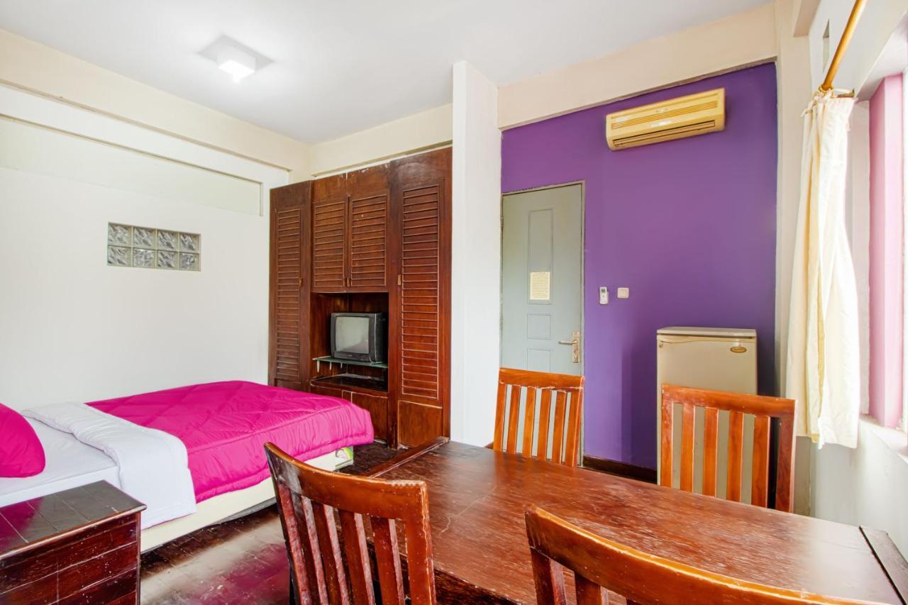 Tobana House Bintaro Hotel Jakarta Bagian luar foto