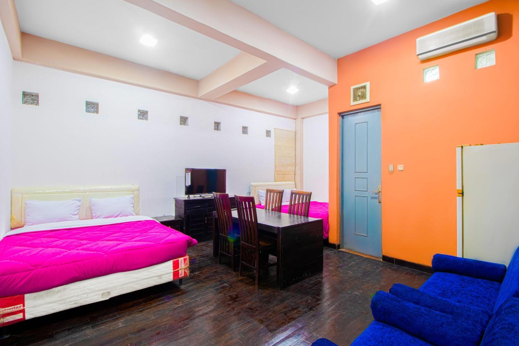Tobana House Bintaro Hotel Jakarta Bagian luar foto