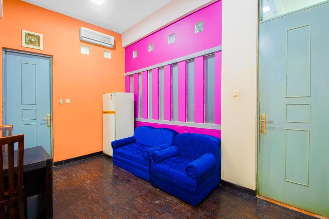 Tobana House Bintaro Hotel Jakarta Bagian luar foto