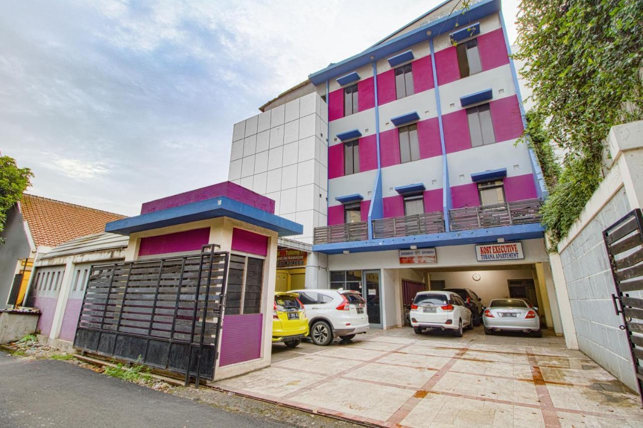 Tobana House Bintaro Hotel Jakarta Bagian luar foto