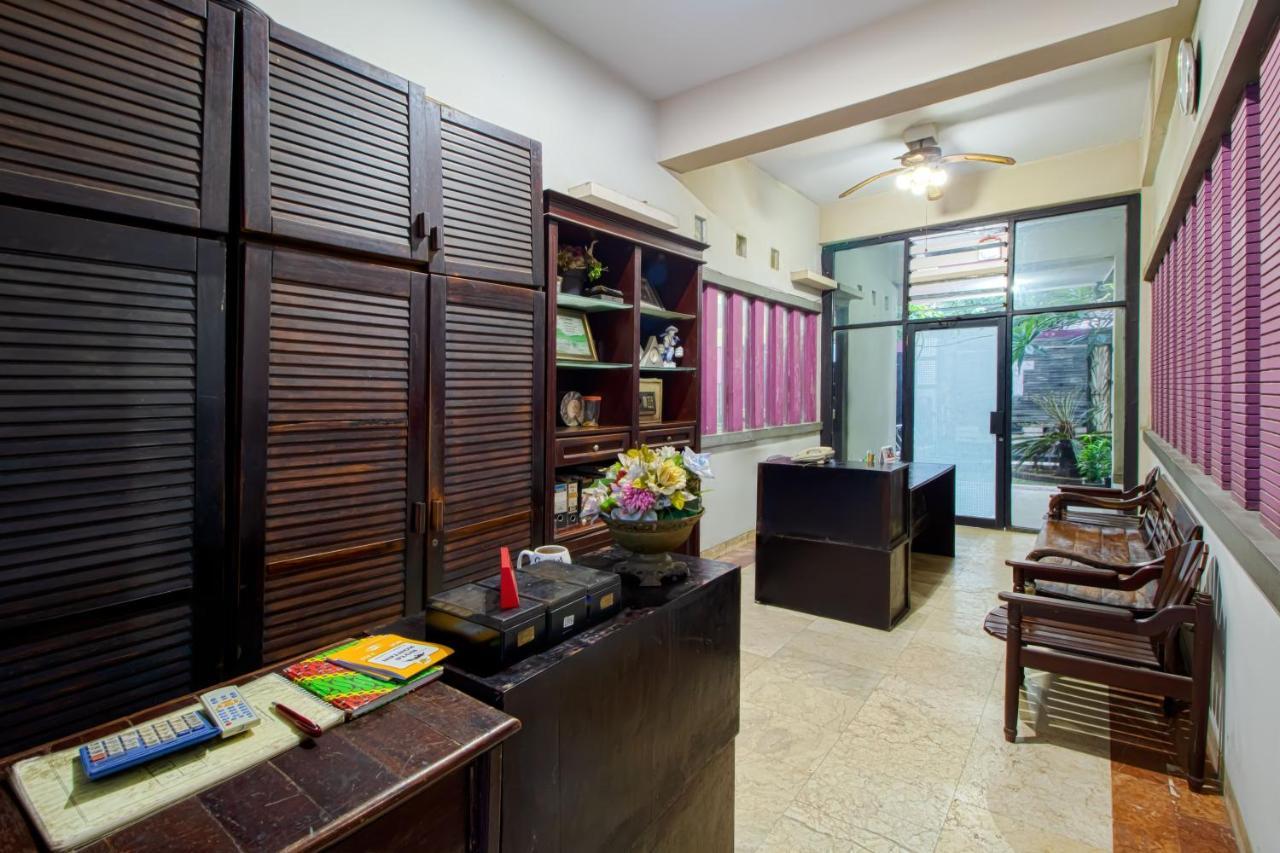 Tobana House Bintaro Hotel Jakarta Bagian luar foto