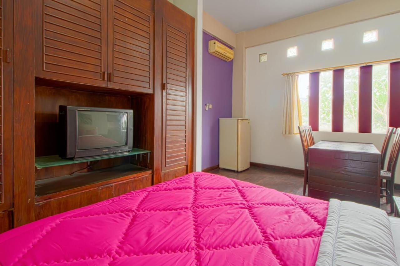Tobana House Bintaro Hotel Jakarta Bagian luar foto